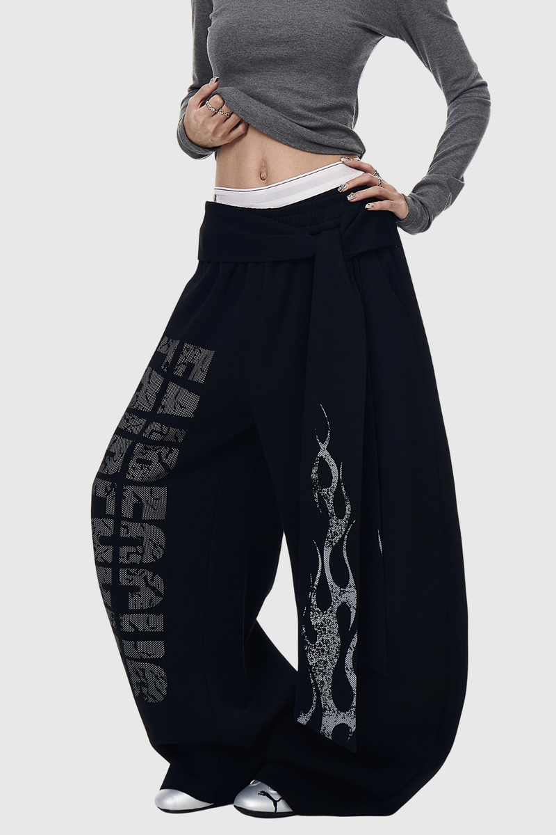 Deedee Tie Up Print Baggy Pants in Black
