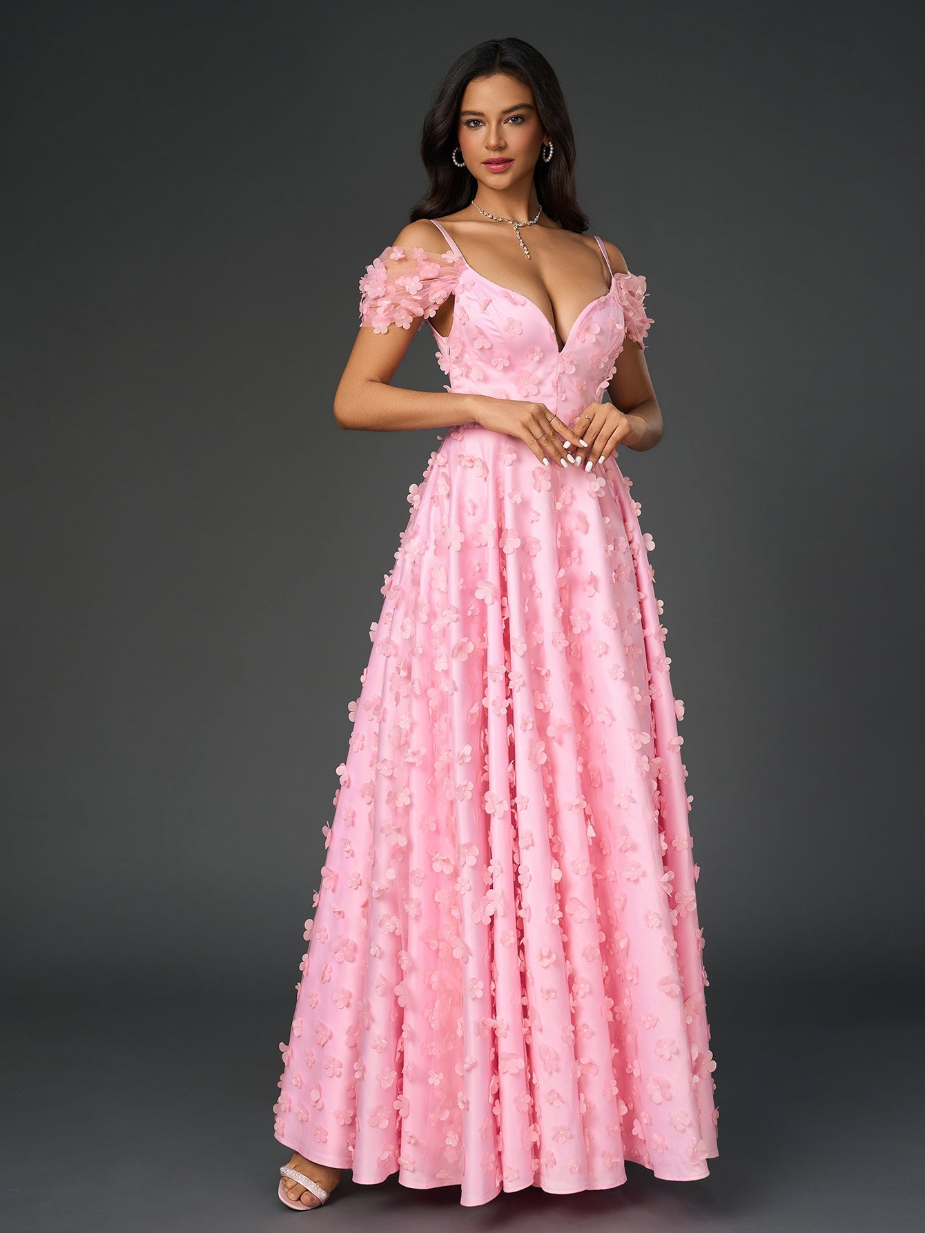 Deep V-neck Crisscross Back Applique Decoration Prom Dress