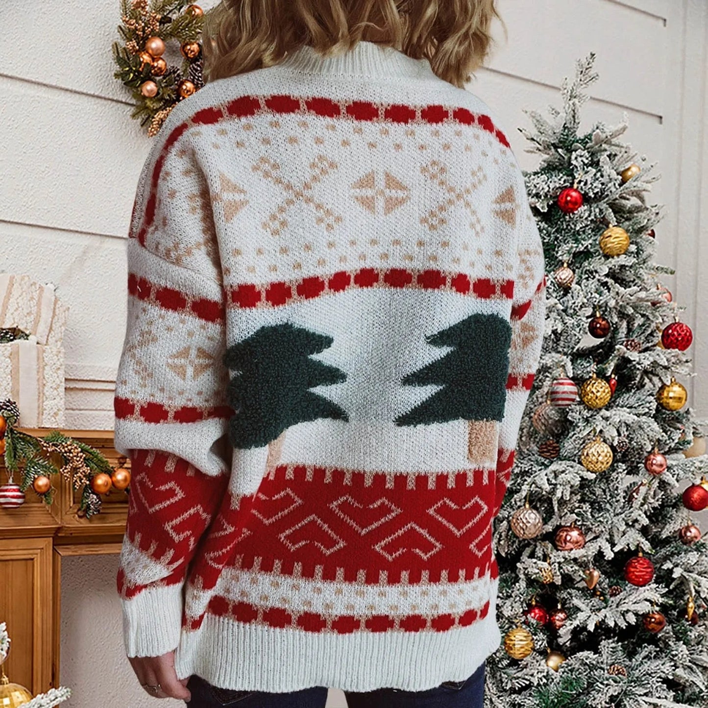 Green Christmas Sweater With Tree Embroidery - Loose Retro Style
