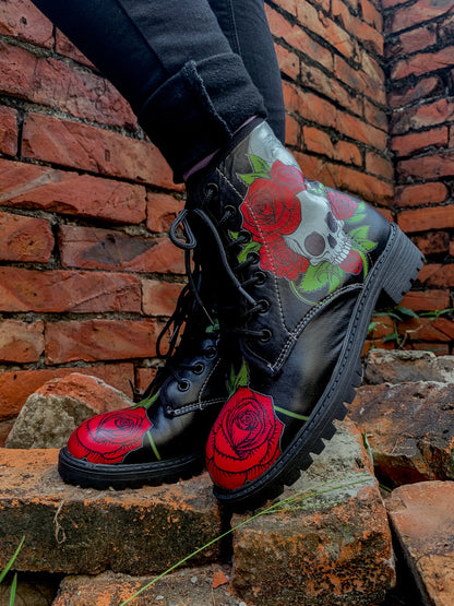 En Bloom | Skull-rose Black Ankle Flat Combat Boots