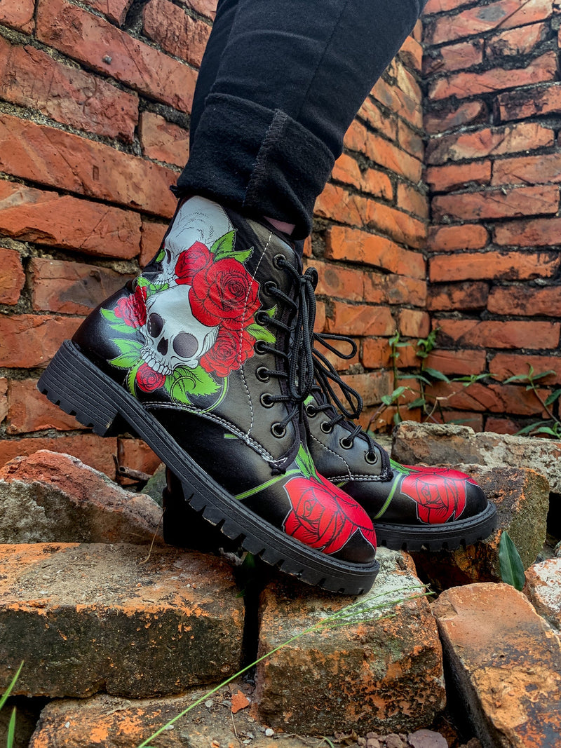 En Bloom | Skull-rose Black Ankle Flat Combat Boots