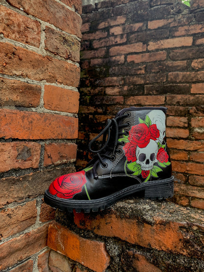 En Bloom | Skull-rose Black Ankle Flat Combat Boots