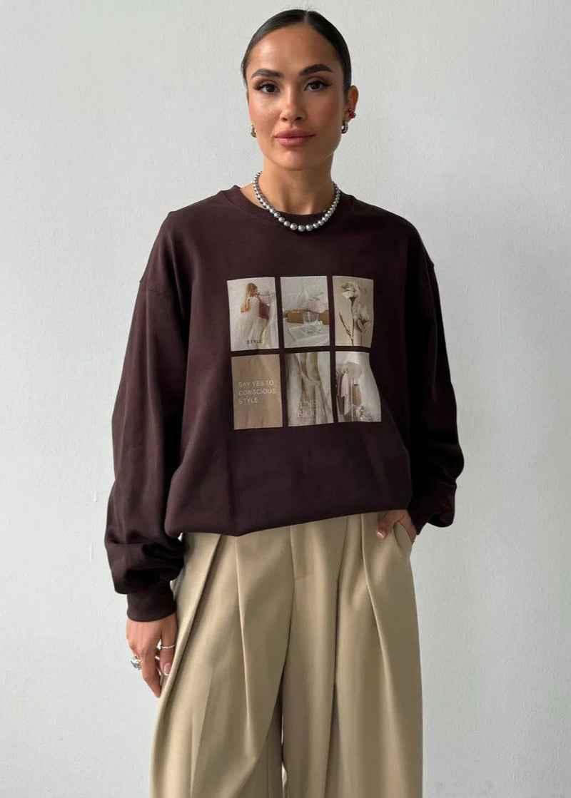 Graphic Print Long Sleeve Sweatshirt – Relaxed Fit Pullover