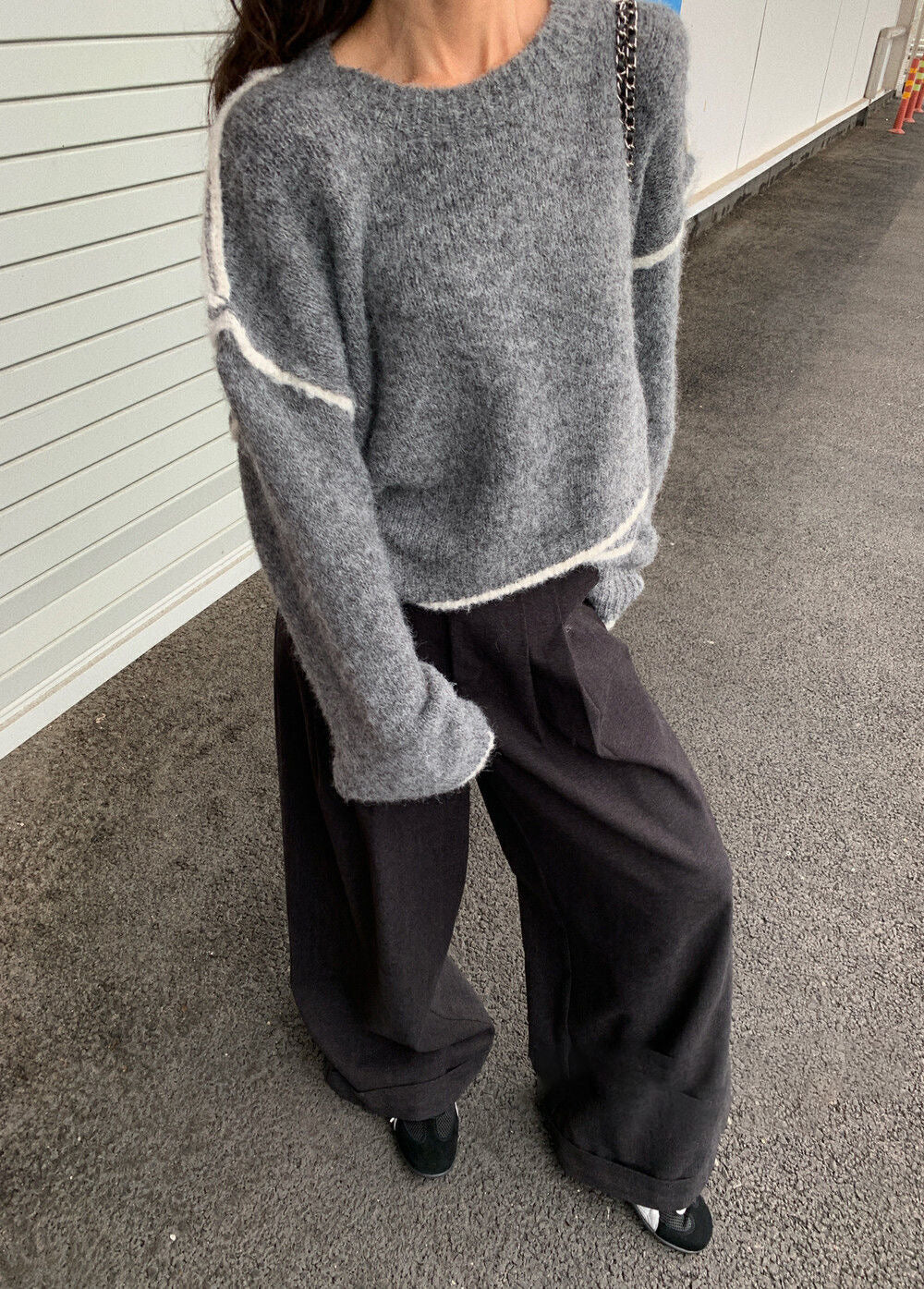 Gray Fuzzy Contrast-trim Sweater – ’s Loose Crewneck Pullover