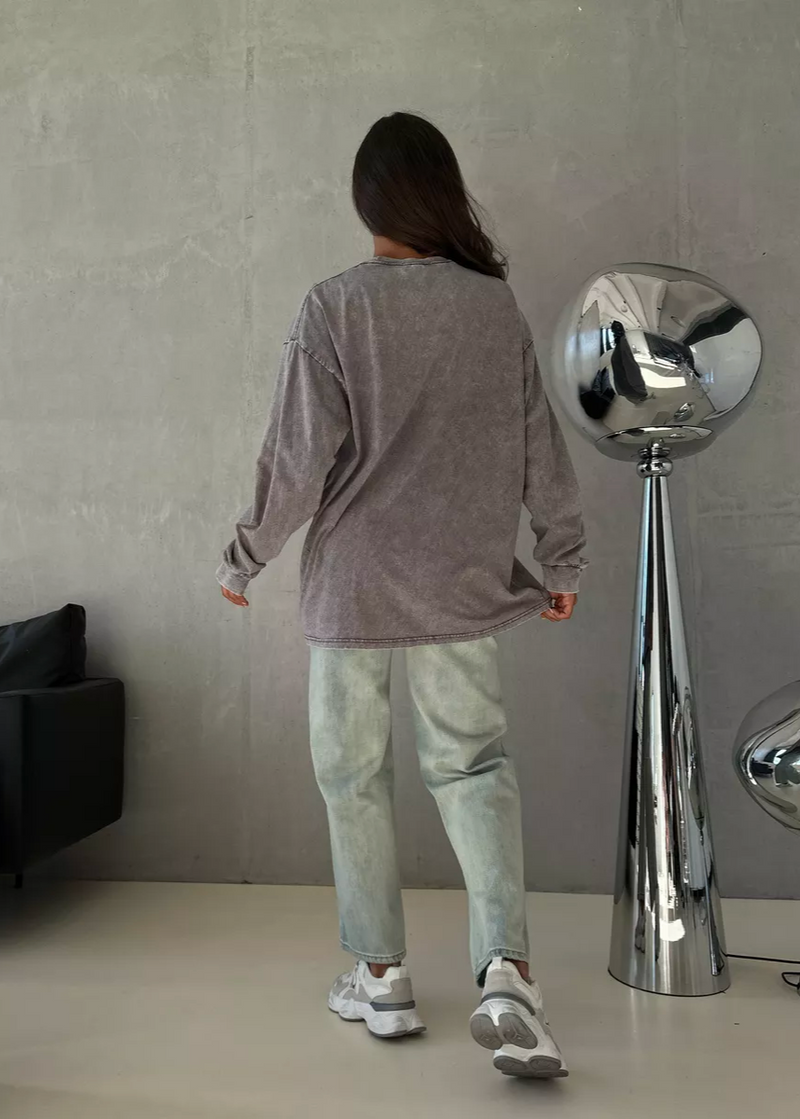 Wash Oversized Long Sleeve T-shirt – Loose Fit