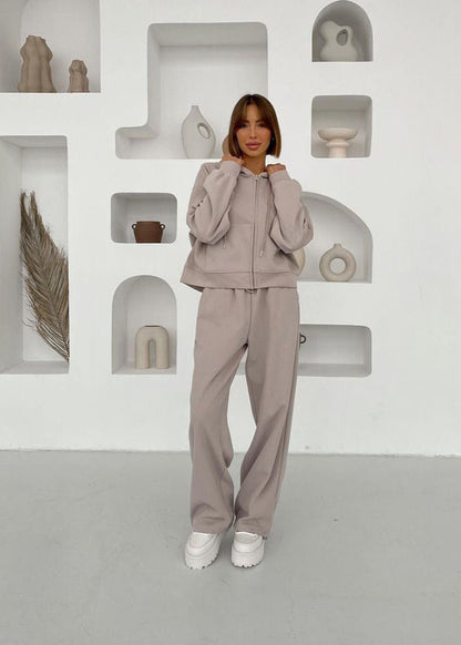 Soft Beige Zip Hoodie and Wide-leg Pants Set – ’s Relaxed Fit Tracksuit