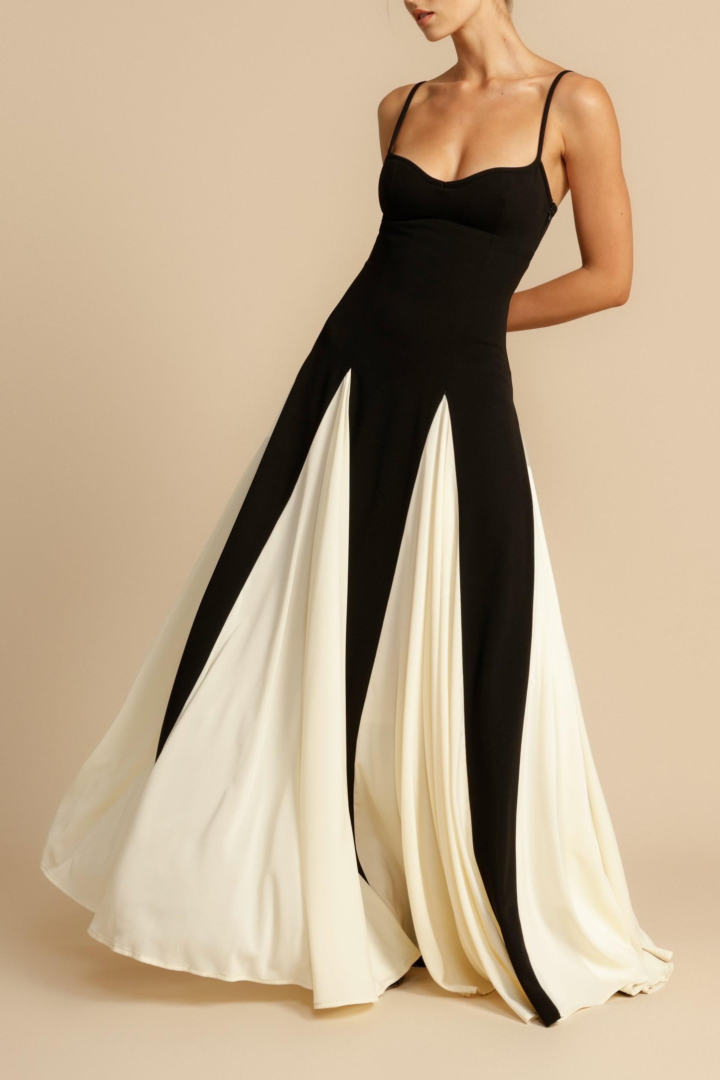 Contrast Color Sweetheart Neck Sleeveless Midi Dress