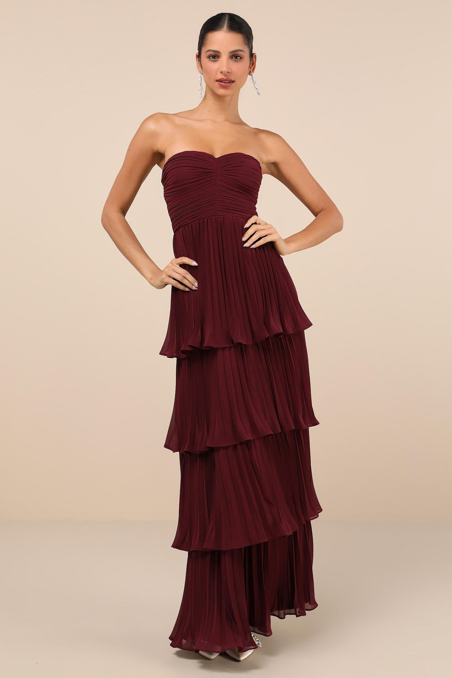 Off-shoulder Pleat Tiered Maxi Dress