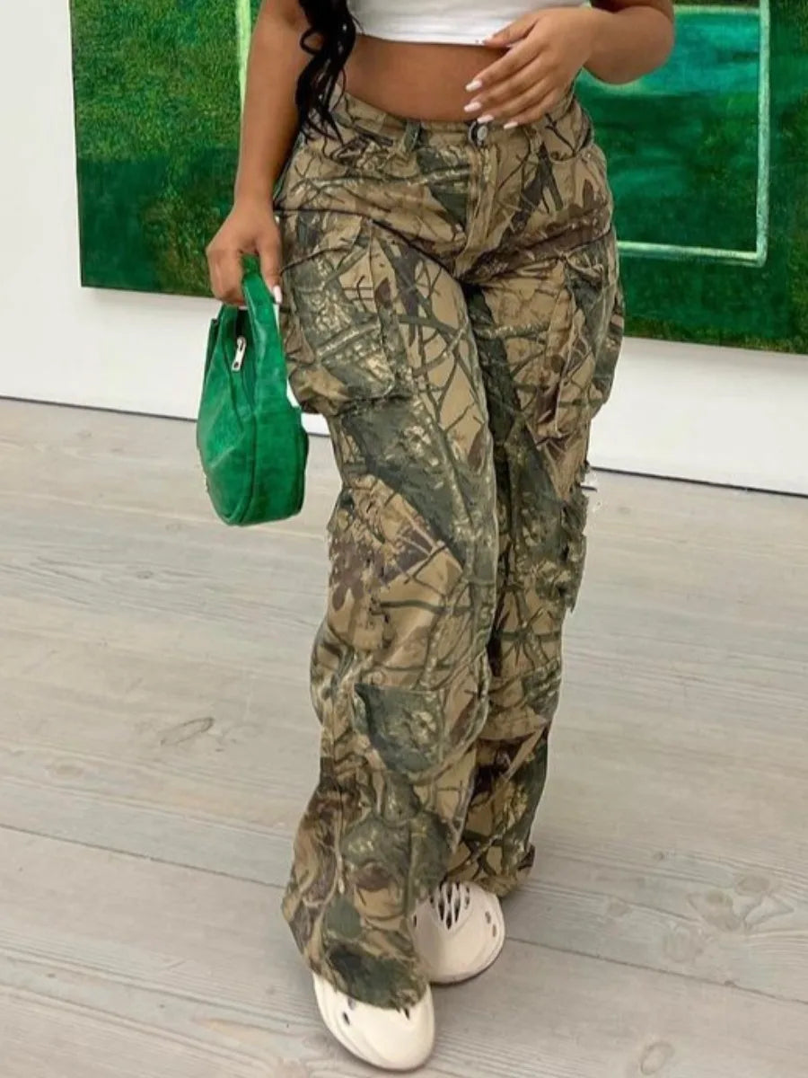 Loose-fit Camo Cargo Sweatpants