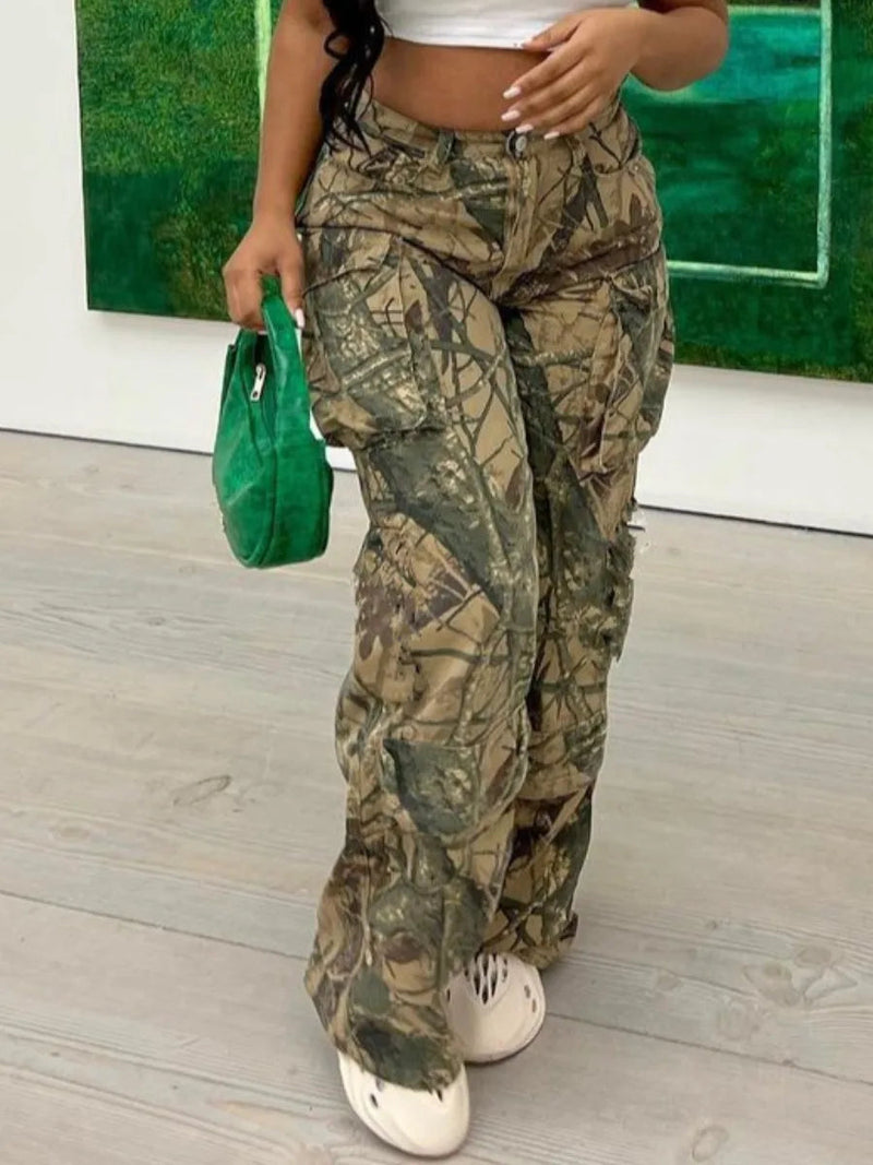 Loose-fit Camo Cargo Sweatpants