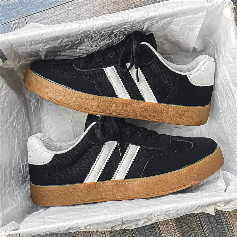 Retro German Lace-up Lightweight Comfortable Sports Flat Skateboard