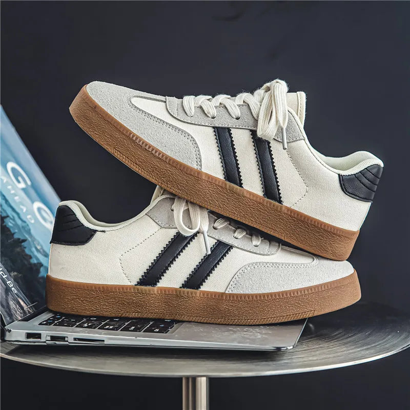 Retro German Lace-up Lightweight Comfortable Sports Flat Skateboard