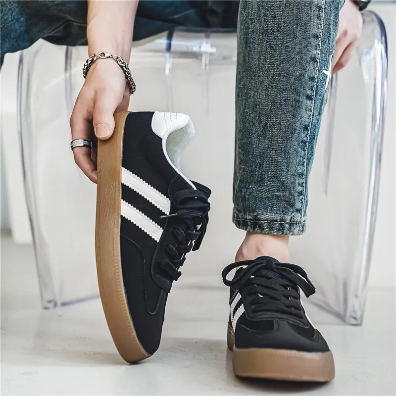 Retro German Lace-up Lightweight Comfortable Sports Flat Skateboard