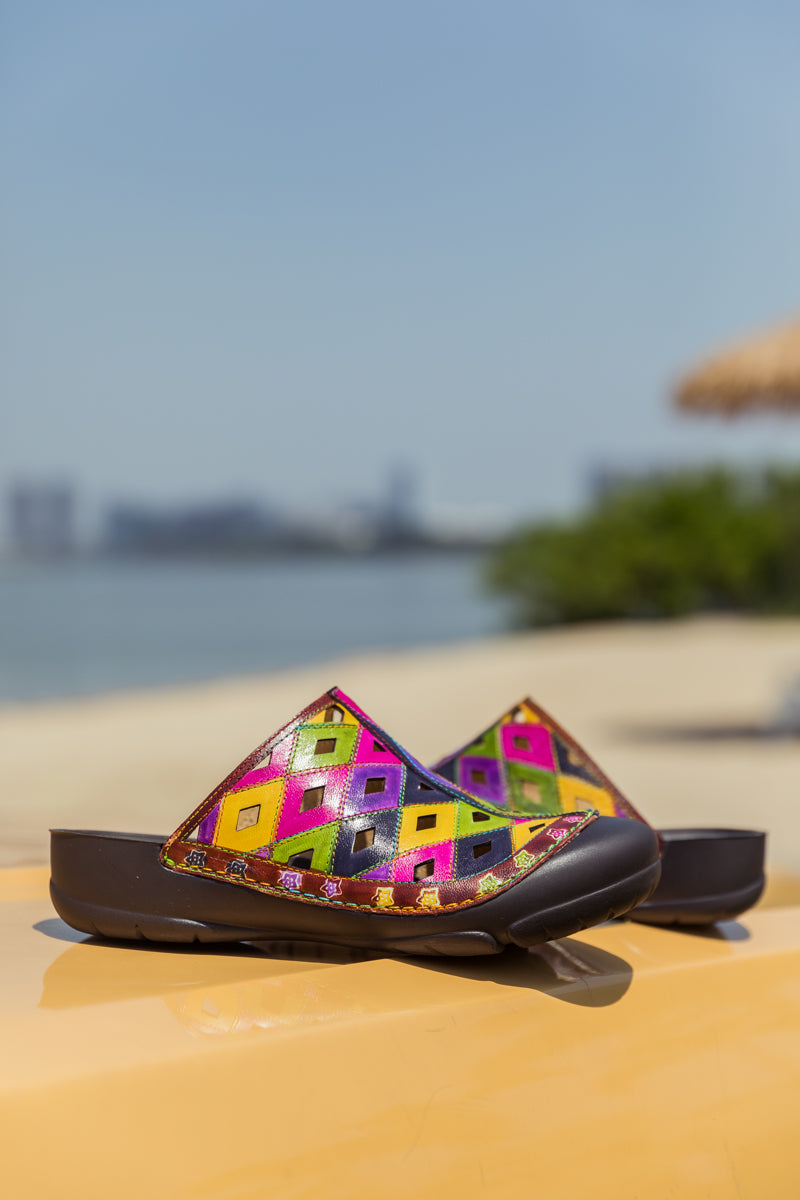 Soffia | Diamond Hole Cut-out Leather Sandal