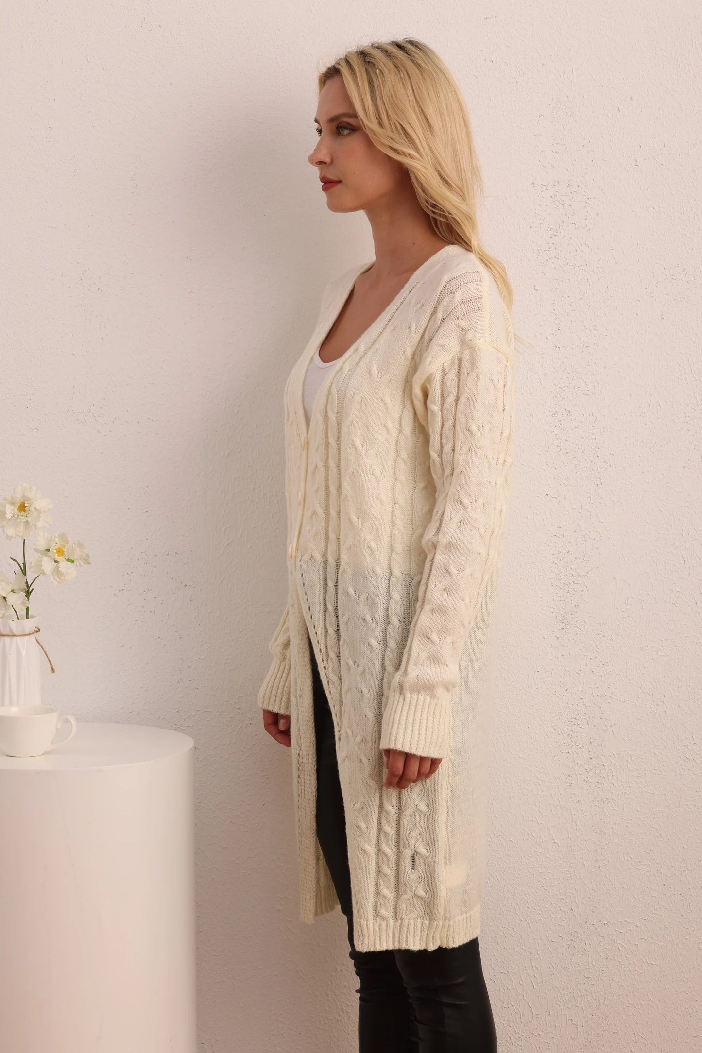 New Long Knitted Long-sleeved Twist Button Cardigan
