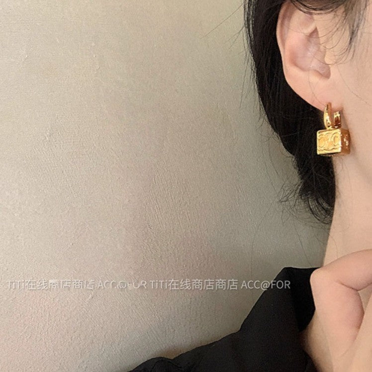 Vintage Handmade Gold Earring