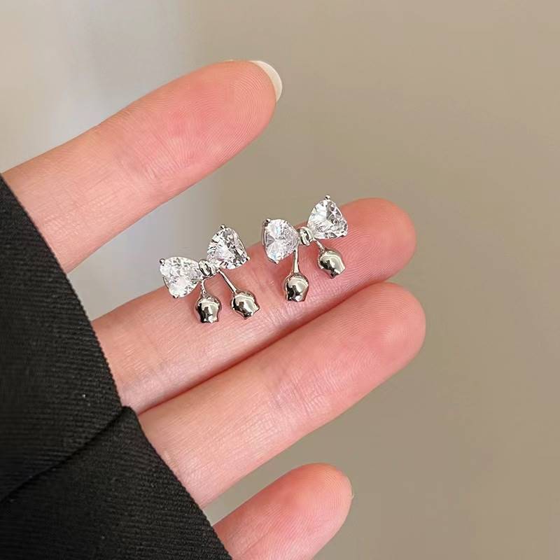 Stunning Earring for Daily Wear