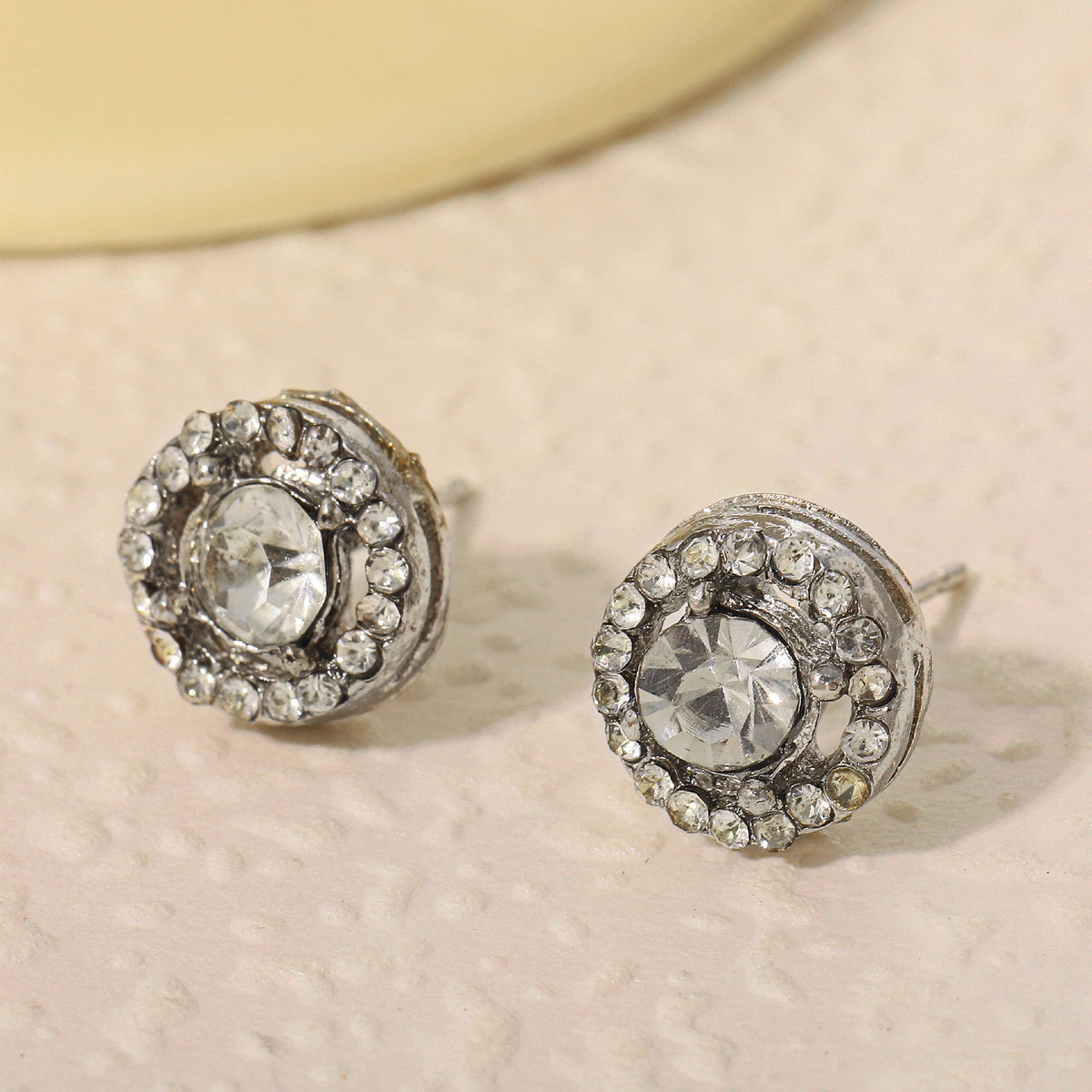 Classic Earring with Timeless Appeal