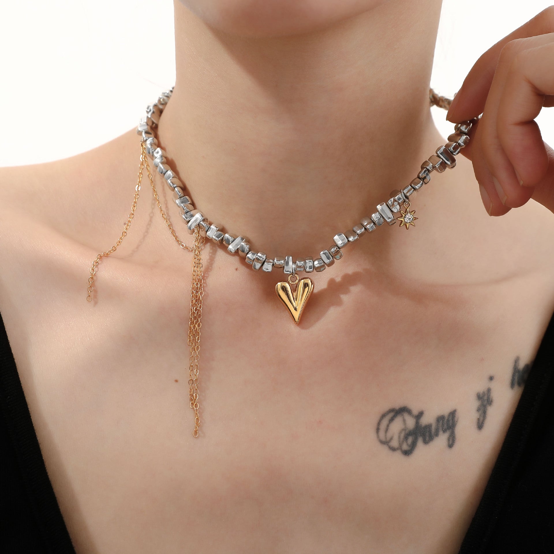 Charming Piece for Any Occasion