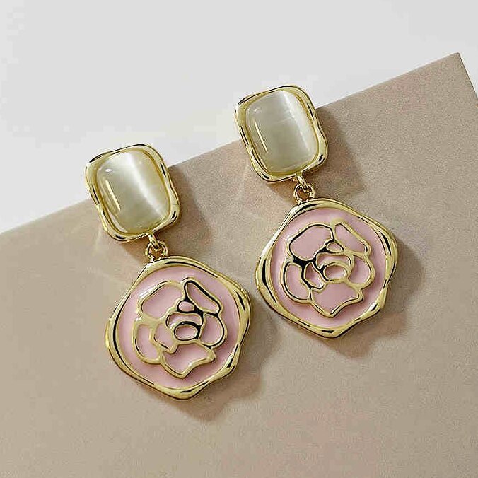 Stunning Earring for Daily Wear