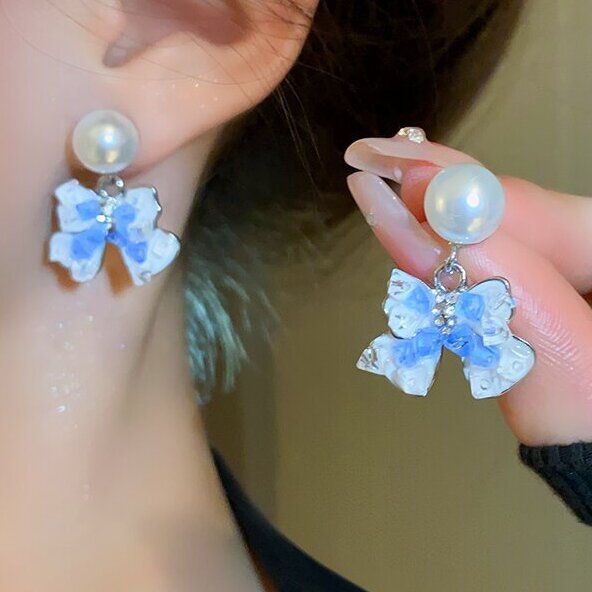 Romantic Pearl Earring for Special Moments