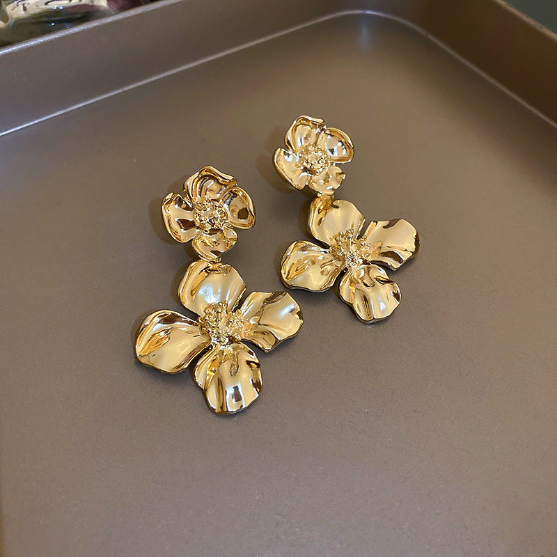 Delicate Artisan Gold Earring