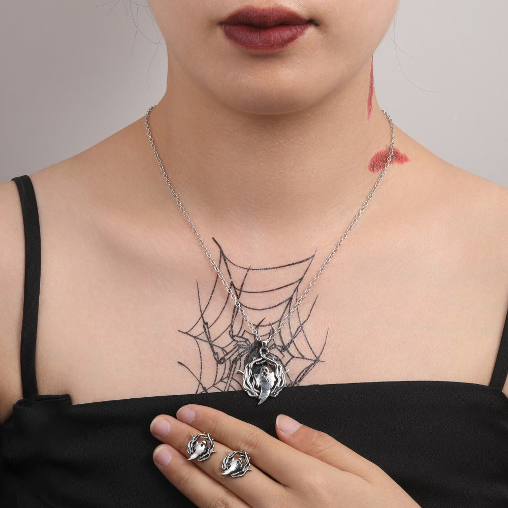 Beautiful Set with Unique Style