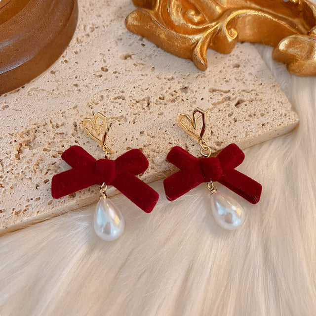 Romantic Pearl Earring for Special Moments