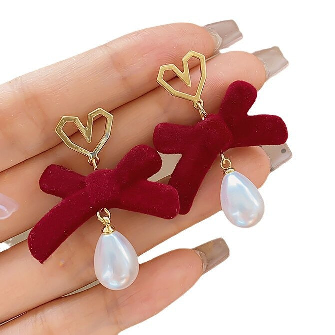 Romantic Pearl Earring for Special Moments