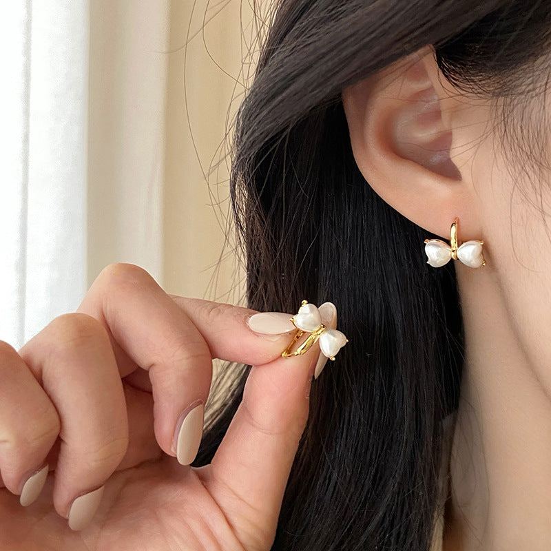 Stunning Pearl Earring for Daily Wear