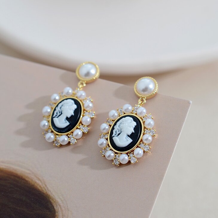 Vintage Handmade Pearl Earring
