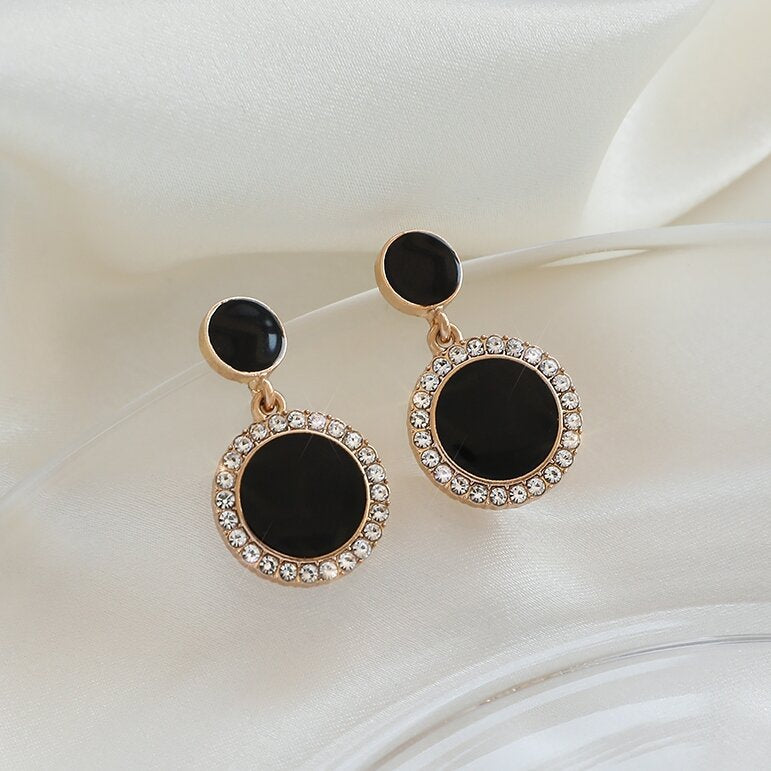 Classic Earring with Timeless Appeal