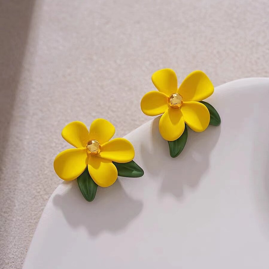Vintage Handmade Earring