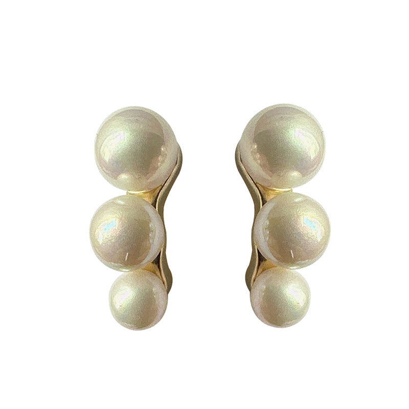 Romantic Pearl Earring for Special Moments