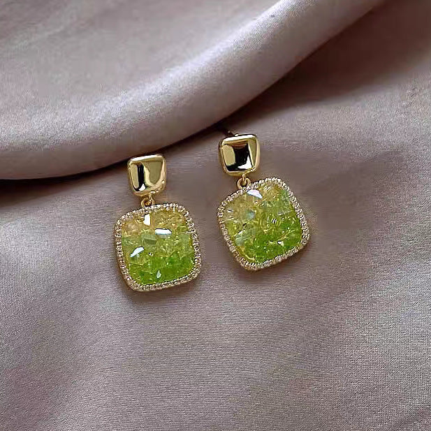 Classic Earring with Timeless Appeal
