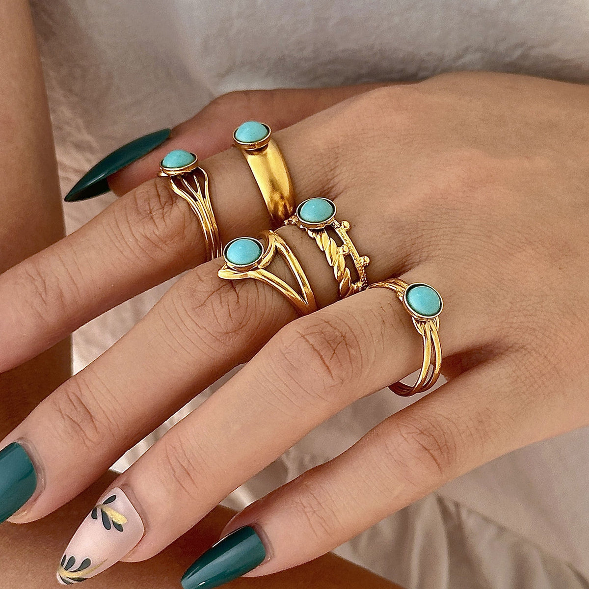 Stunning Gold Ring for Daily Wear