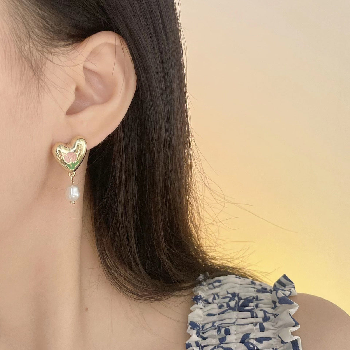 Stunning Pearl Earring for Daily Wear