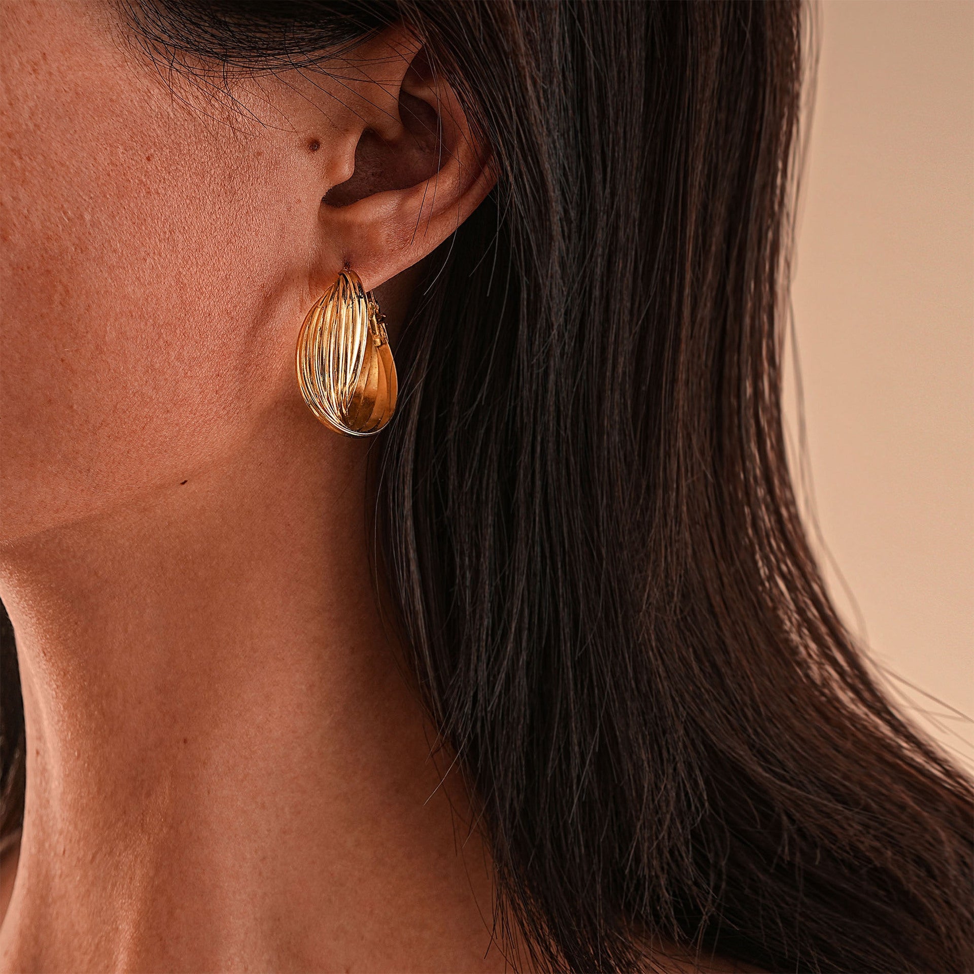 Vintage Handmade Gold Earring