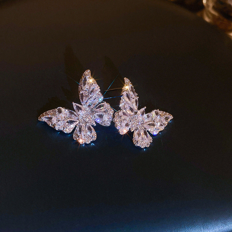 Romantic Earring for Special Moments