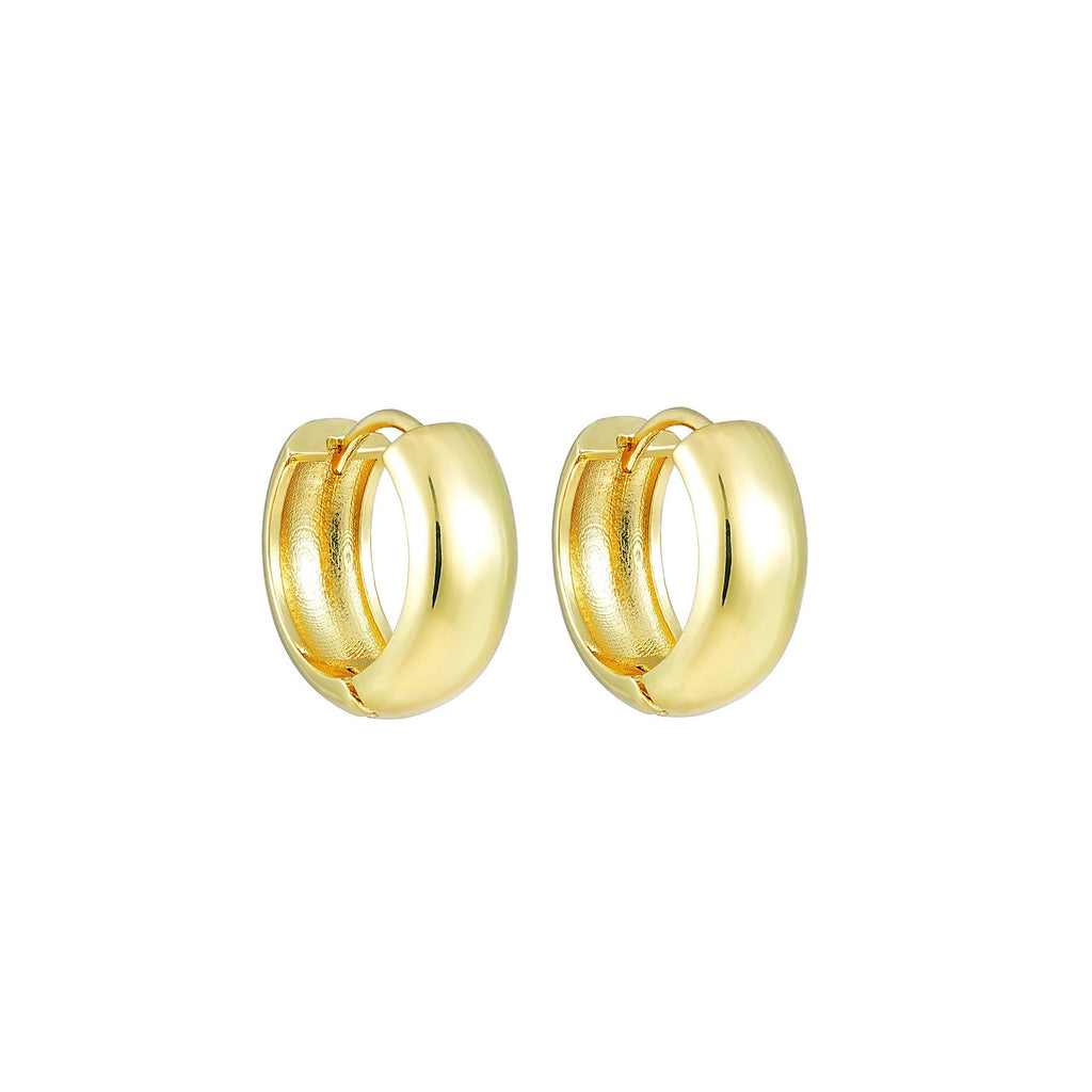 Classic Gold Earring with Timeless Appeal