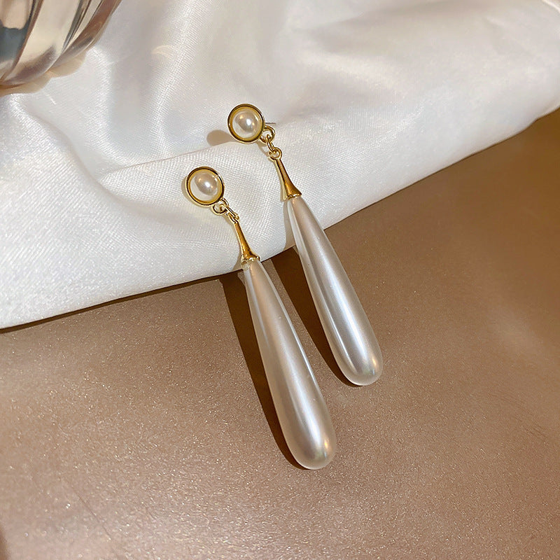 Stunning Pearl Earring for Daily Wear