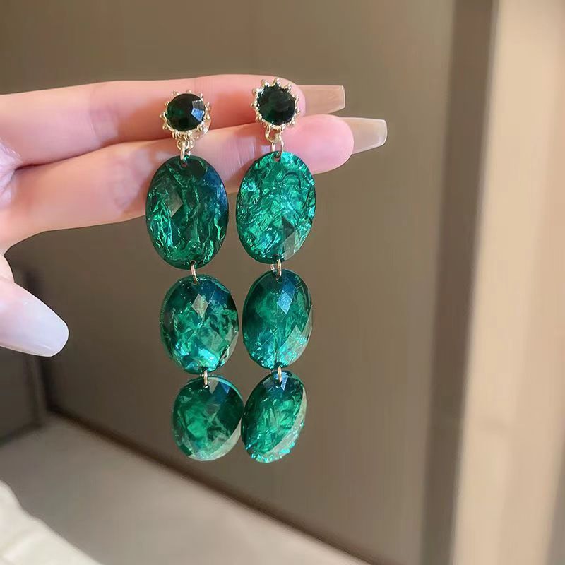 Classic Earring with Timeless Appeal
