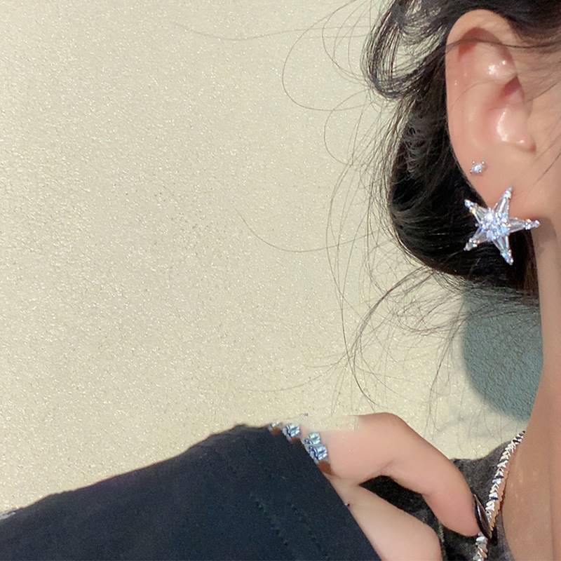 Stunning Earring for Daily Wear