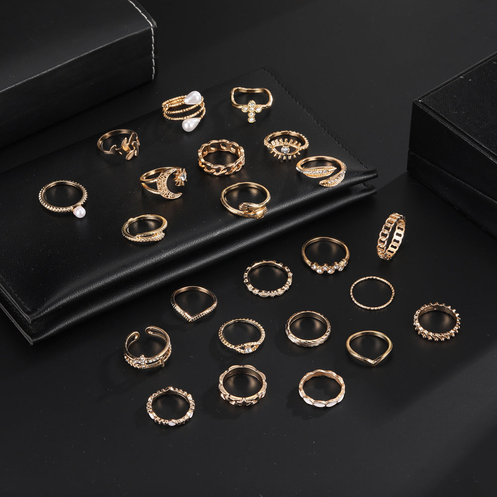 Romantic Gold Ring for Special Moments