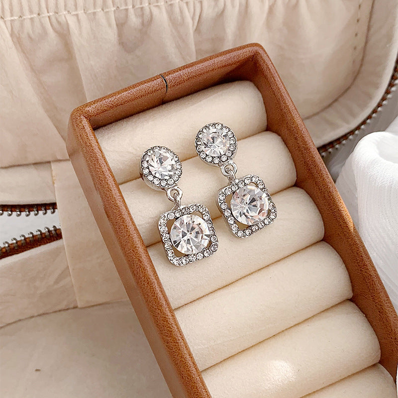 Romantic Earring for Special Moments