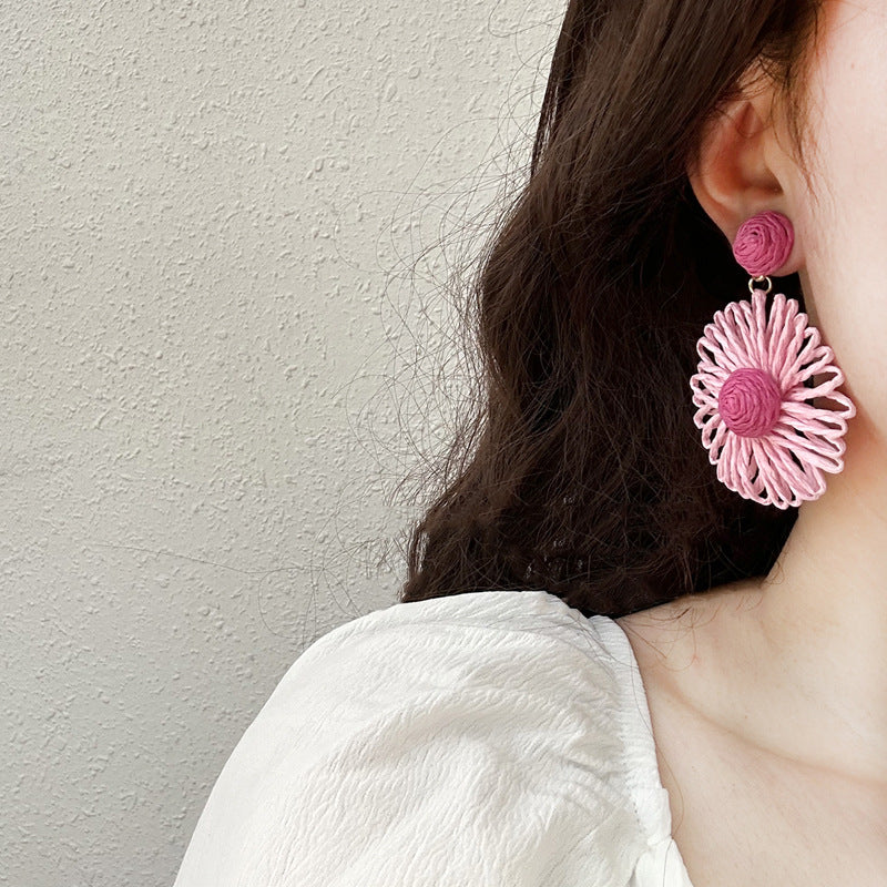 Charming Earring for Any Occasion