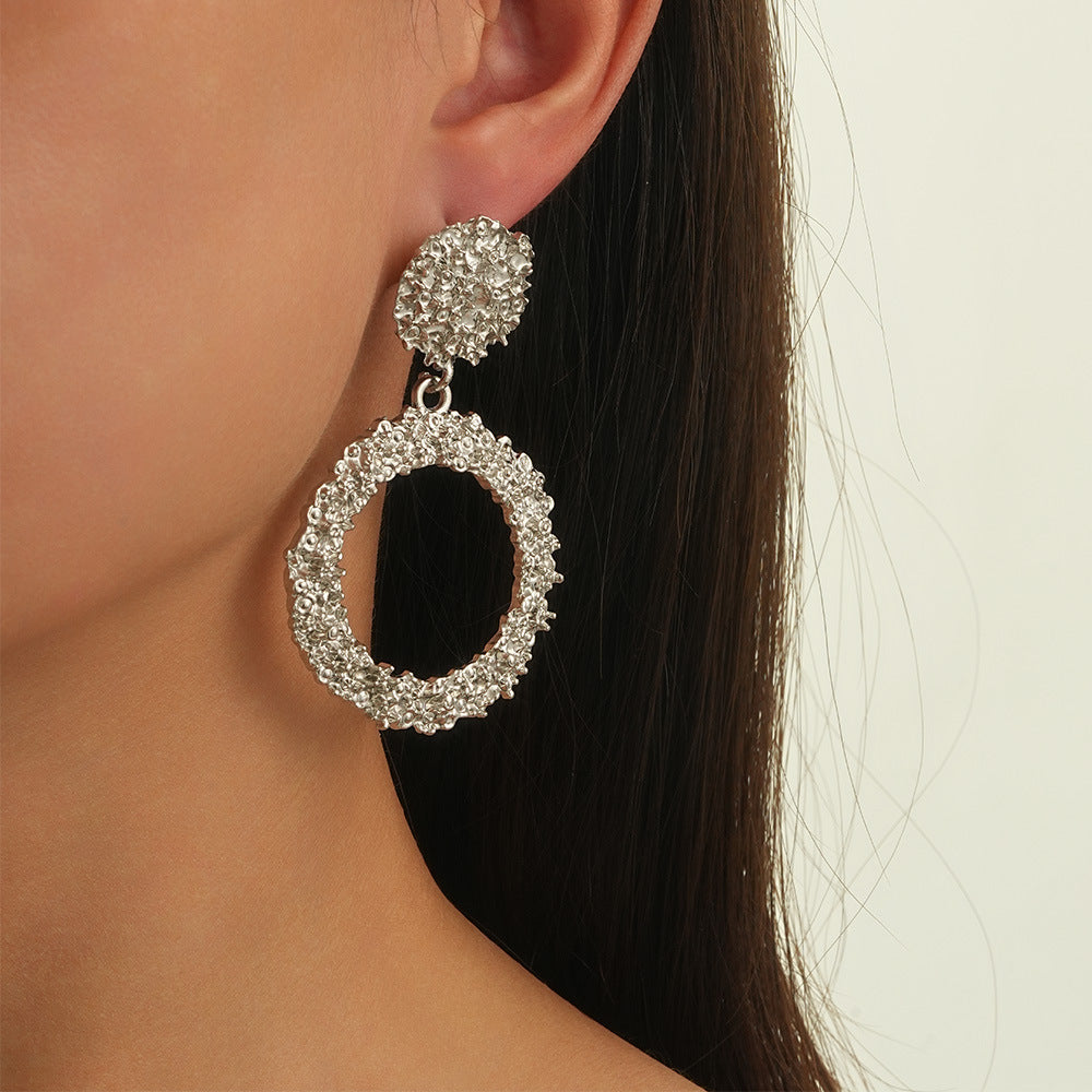 Romantic Gold Earring for Special Moments