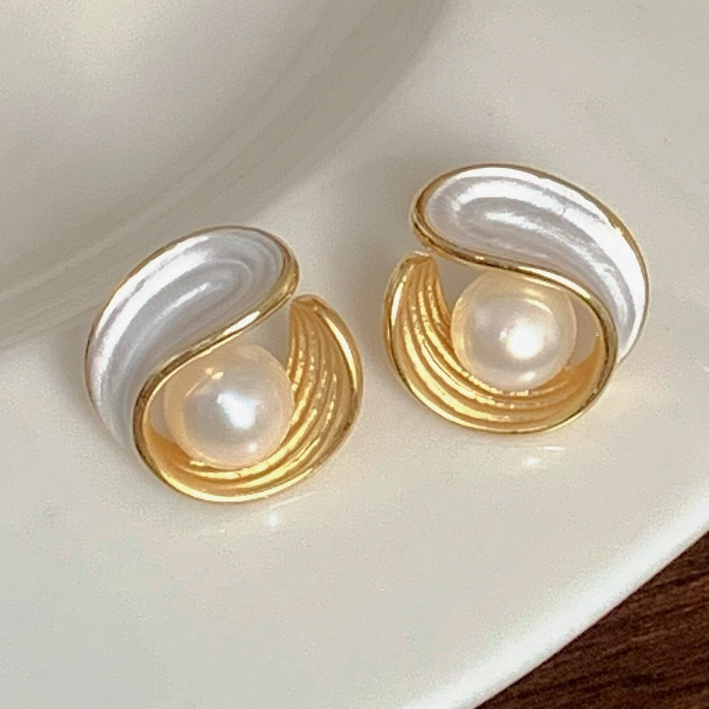 Elegant Pearl Earring for Every Occasion