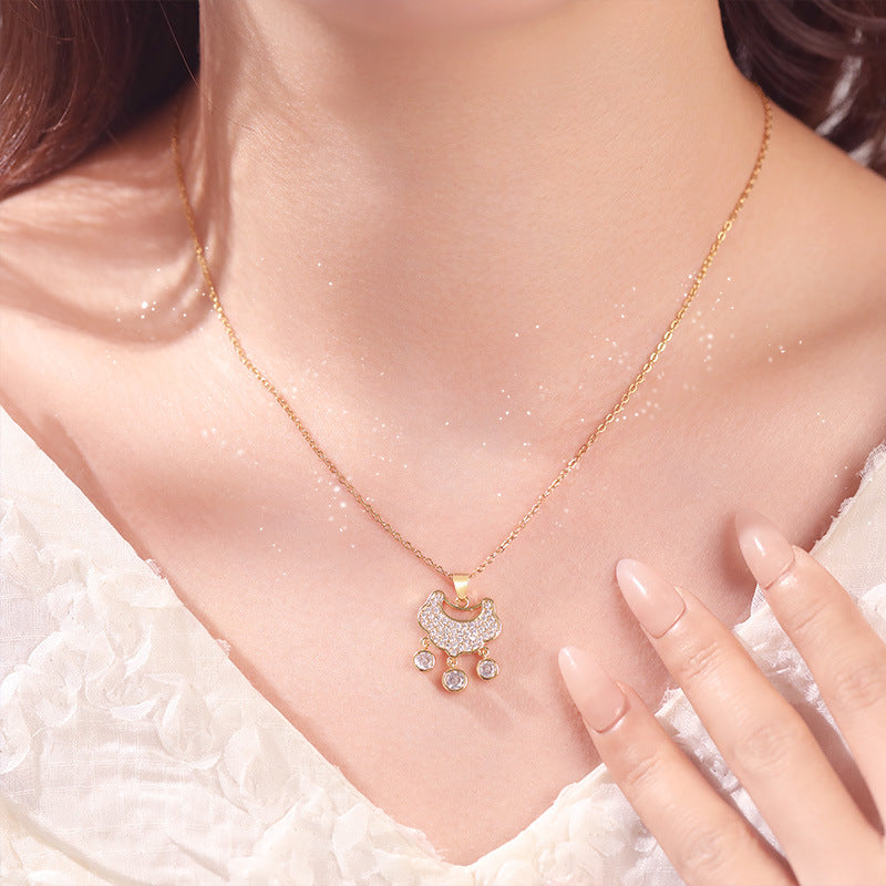 Elegant Gold Necklace for Every Occasion
