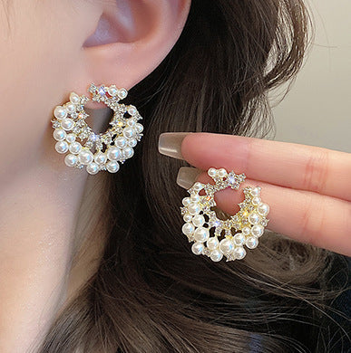 Beautiful Pearl Earring with Unique Style